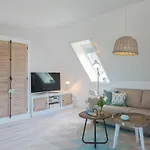 House On The 5 징스트