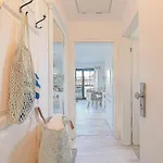 House On The 5 *